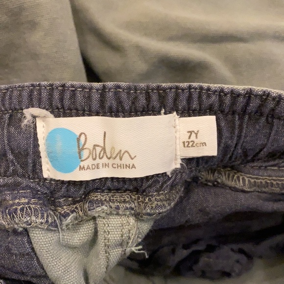 Mini Boden Olive Green pull on shorts 7 - Picture 4 of 4